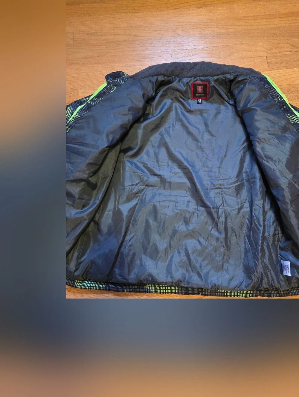 Swiss Tech insulated puffer